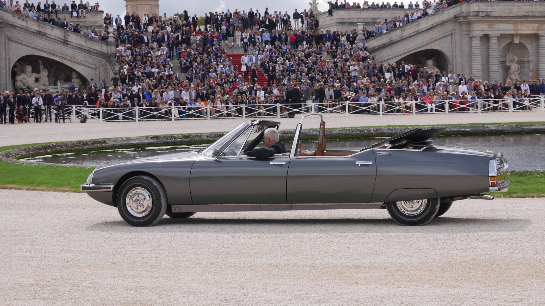 Exceptional Citroën SM four-door convertible seen at Chantilly in 2017.